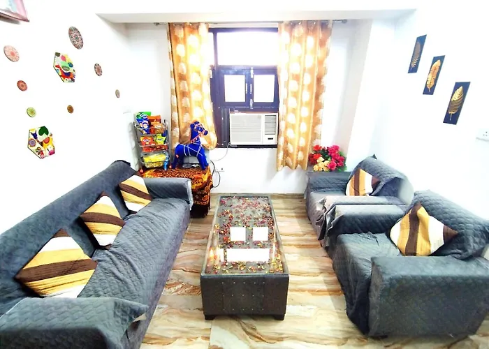 1Bhk Independent Flat At Central Location Hazratganj