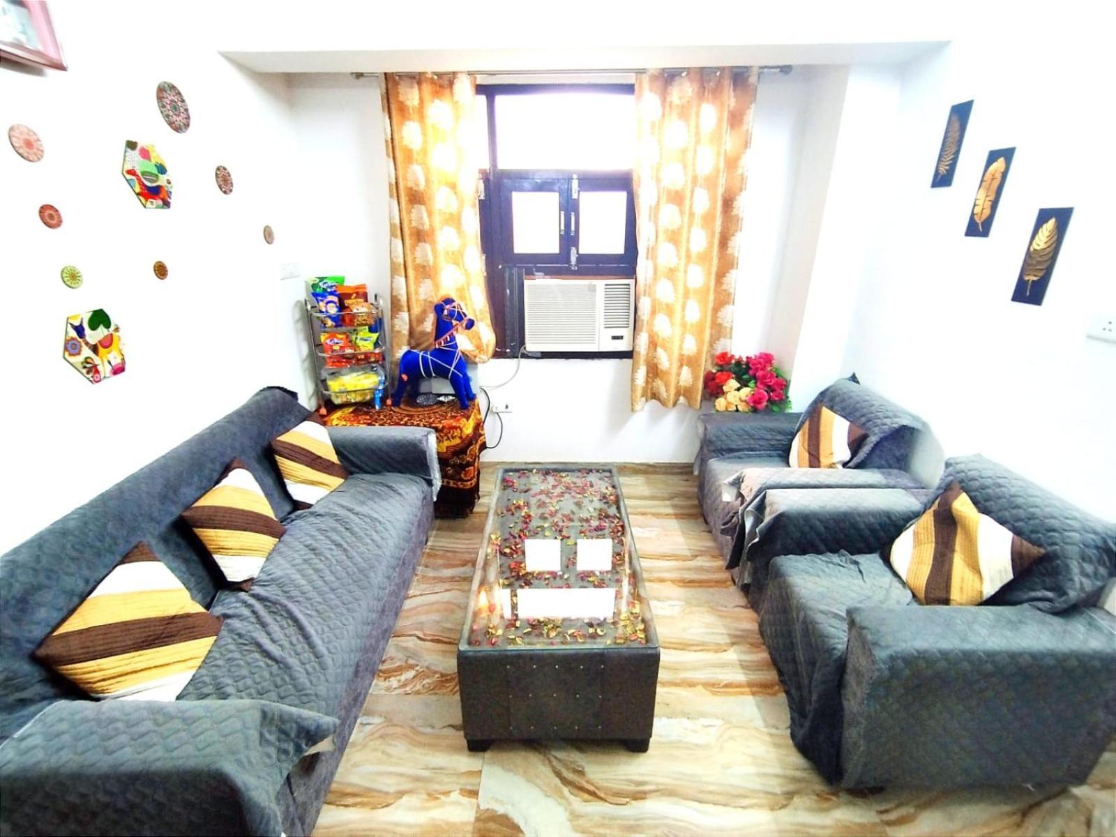 1bhk Independent Flat At Location Hazratganj Lucknow