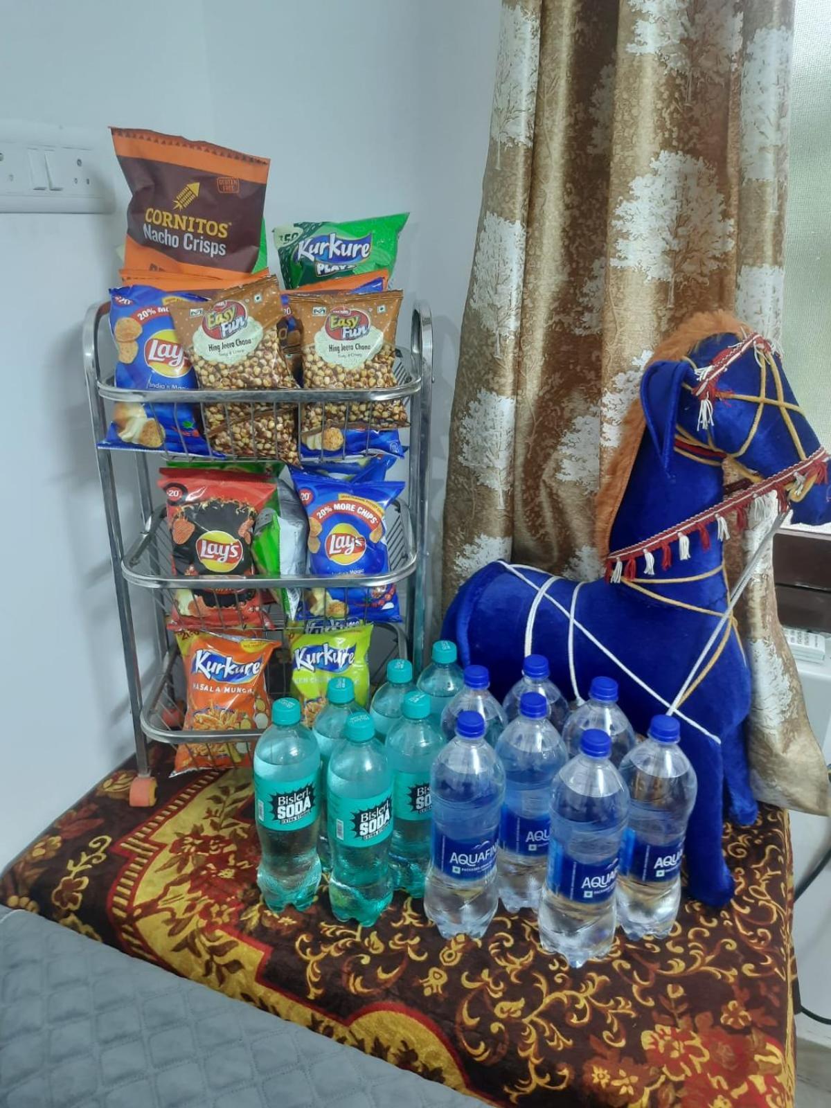 1bhk Independent Flat At Location Hazratganj *