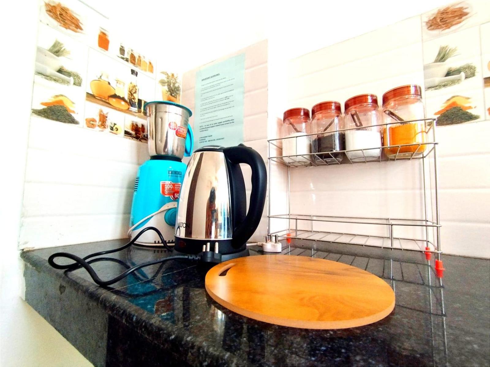 Apartment 1bhk Independent Flat At Location Hazratganj *